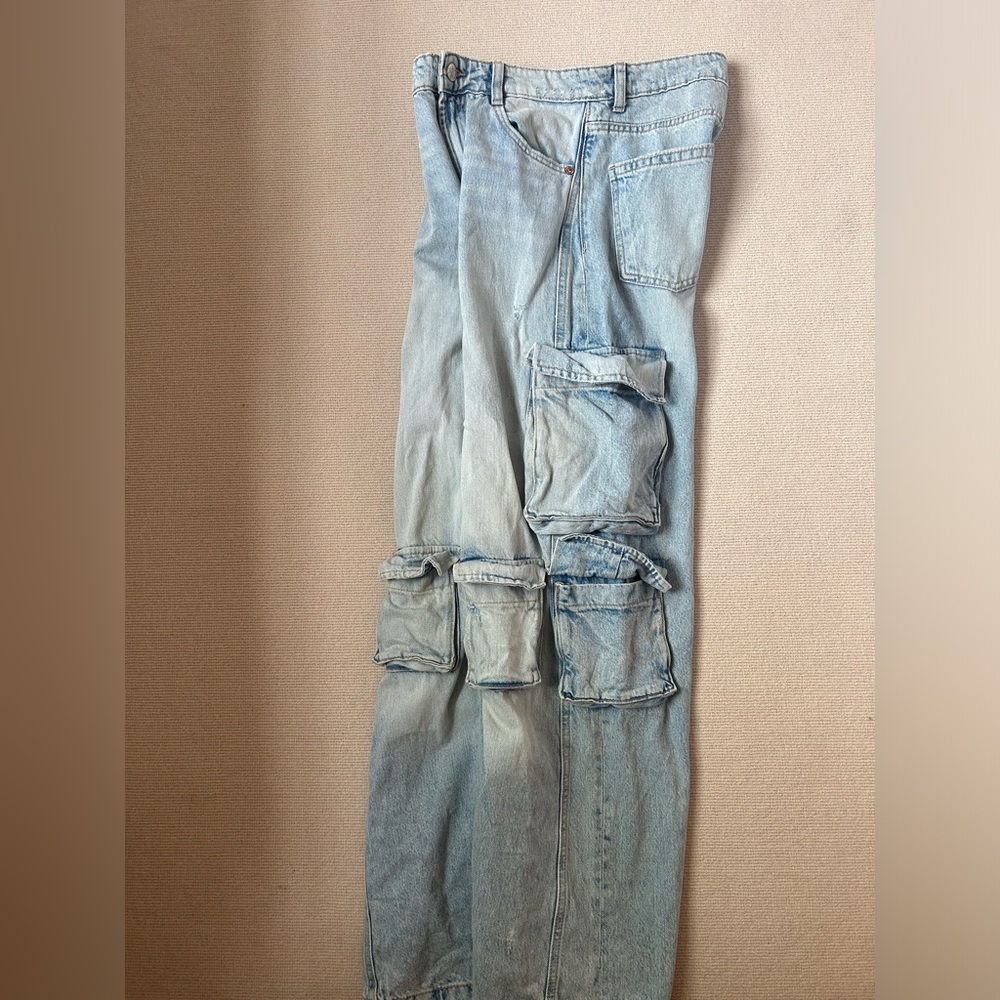 Zara Mid to High Rise Cargo Jeans
